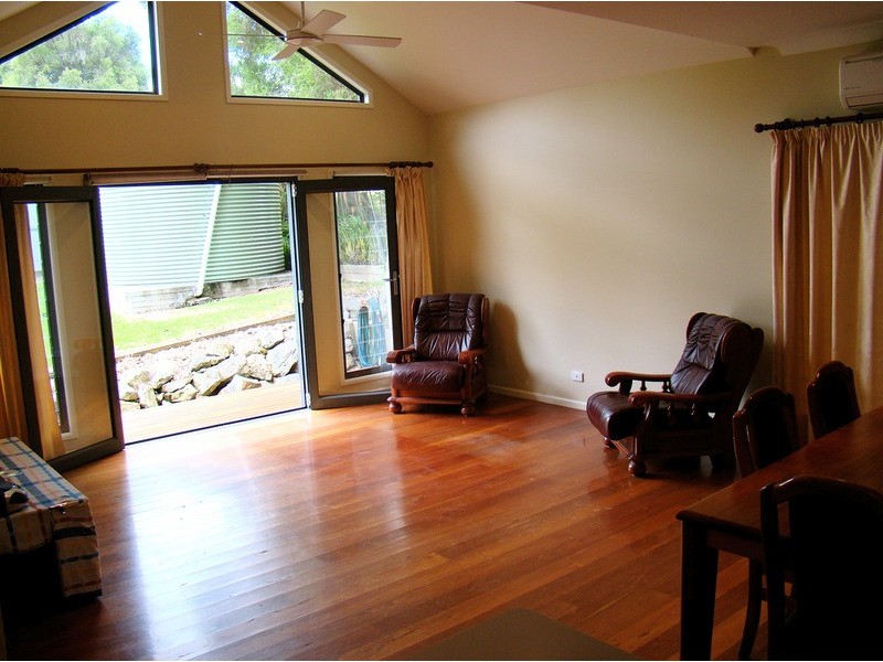 6 Tomerong Street, Tomerong NSW 2540