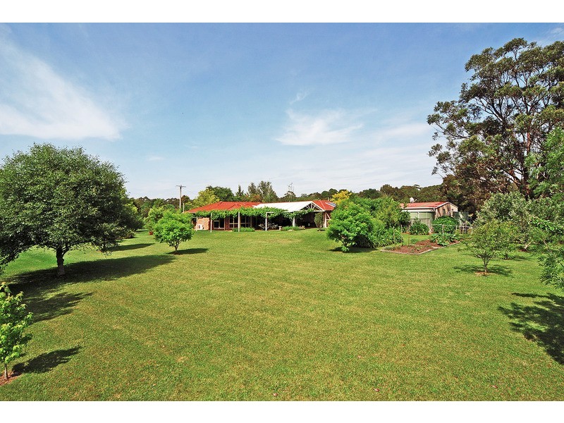 15 Vallon  Road, Woollamia NSW 2540