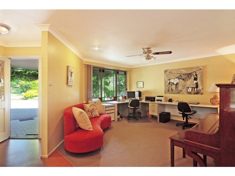 15 Vallon  Road, Woollamia NSW 2540