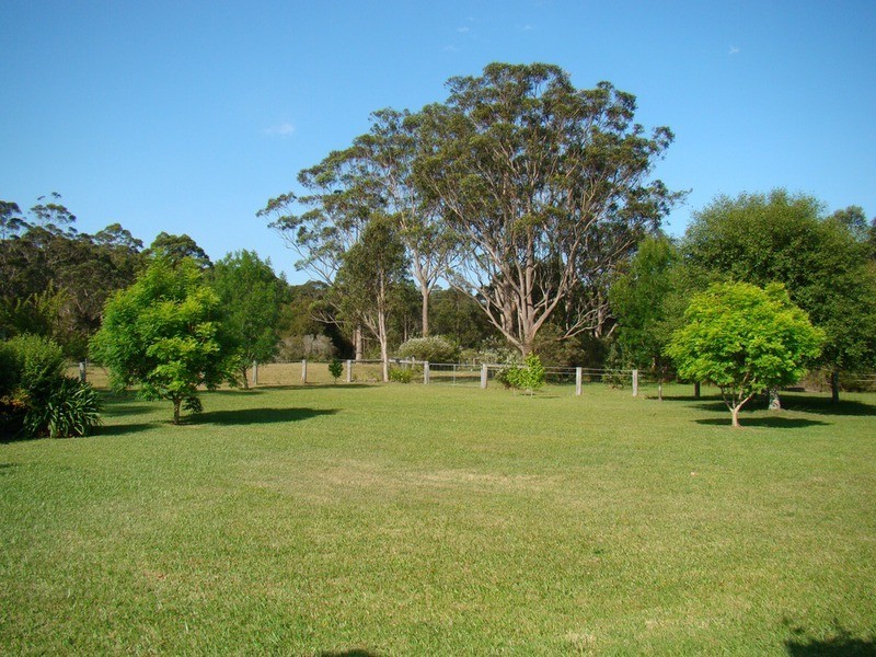 15 Vallon  Road, Woollamia NSW 2540