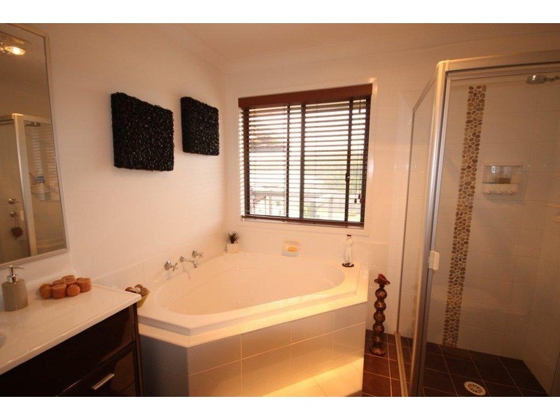 22 Bellfield  Place, Tomerong NSW 2540