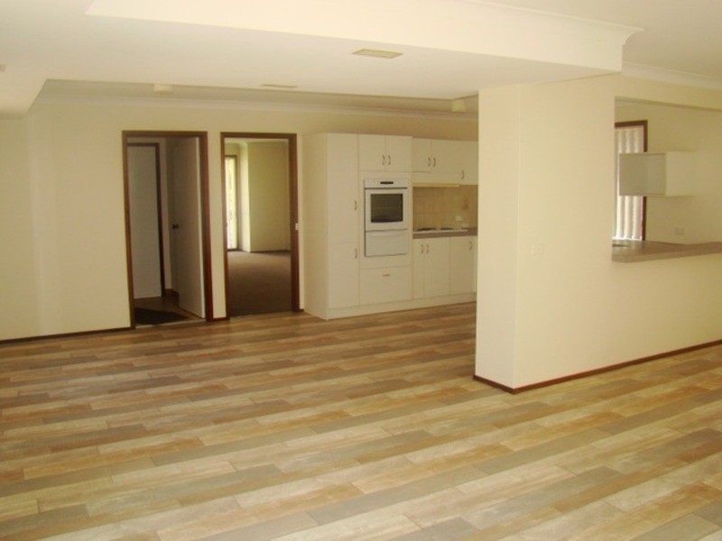 34 Elanora  Parade, Basin View NSW 2540