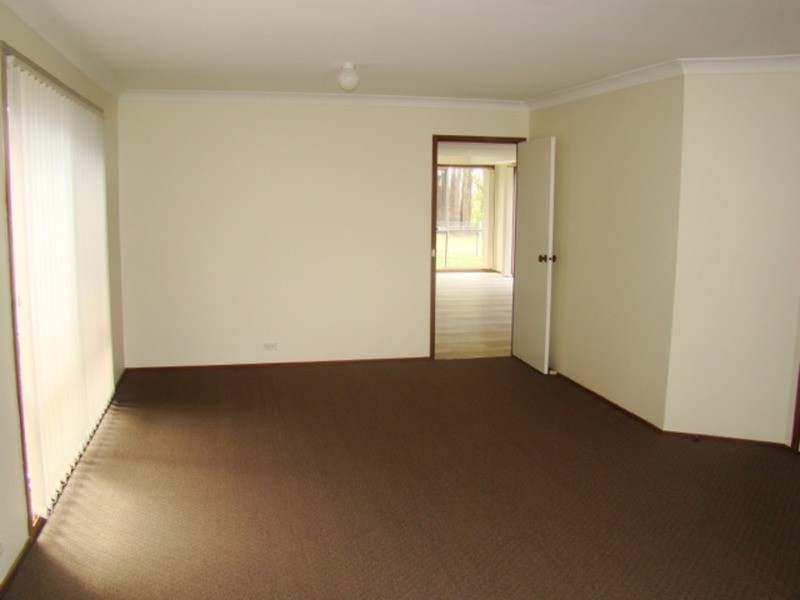 34 Elanora  Parade, Basin View NSW 2540