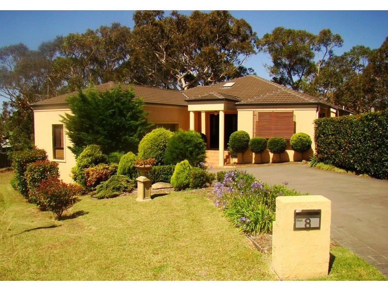 8 Irwin  Place, Vincentia NSW 2540