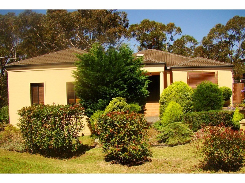 8 Irwin  Place, Vincentia NSW 2540