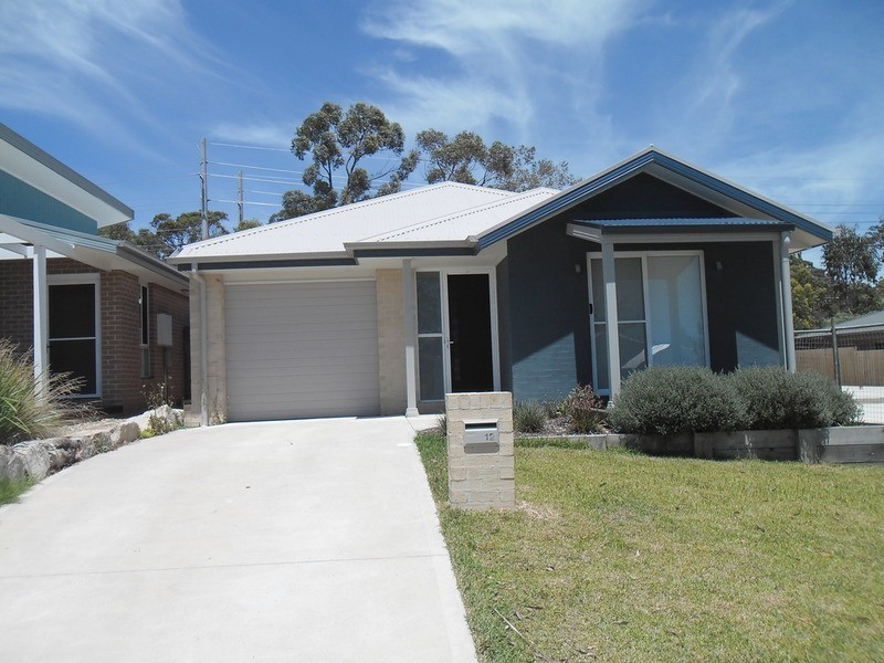 12 Skiff Street, Vincentia NSW 2540