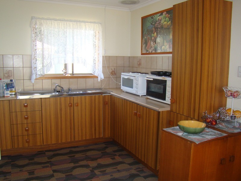 17 Graham Avenue, St Georges Basin NSW 2540