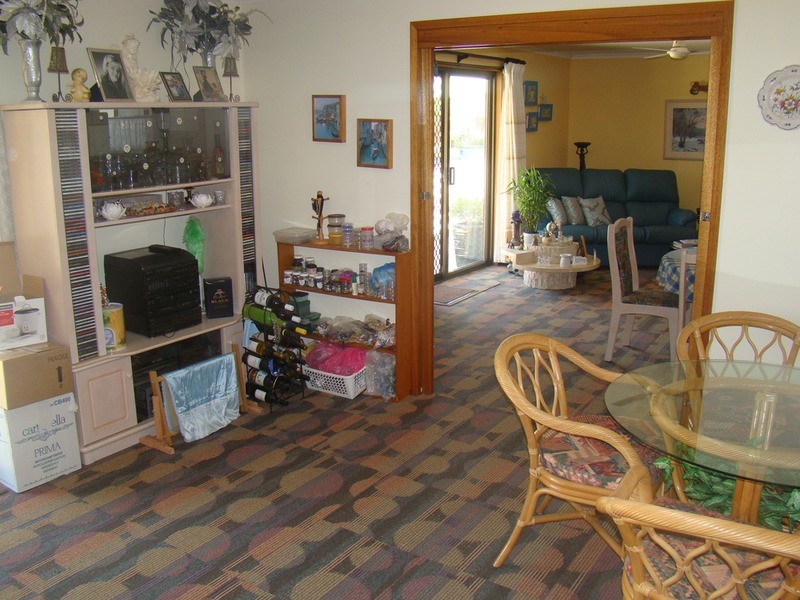 17 Graham Avenue, St Georges Basin NSW 2540