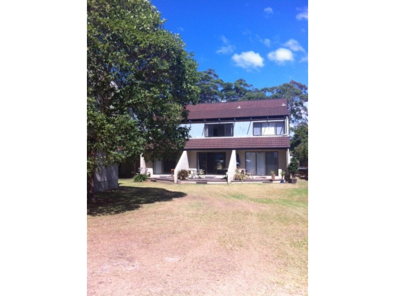 2/5-6 Beach  Street, Huskisson NSW 2540