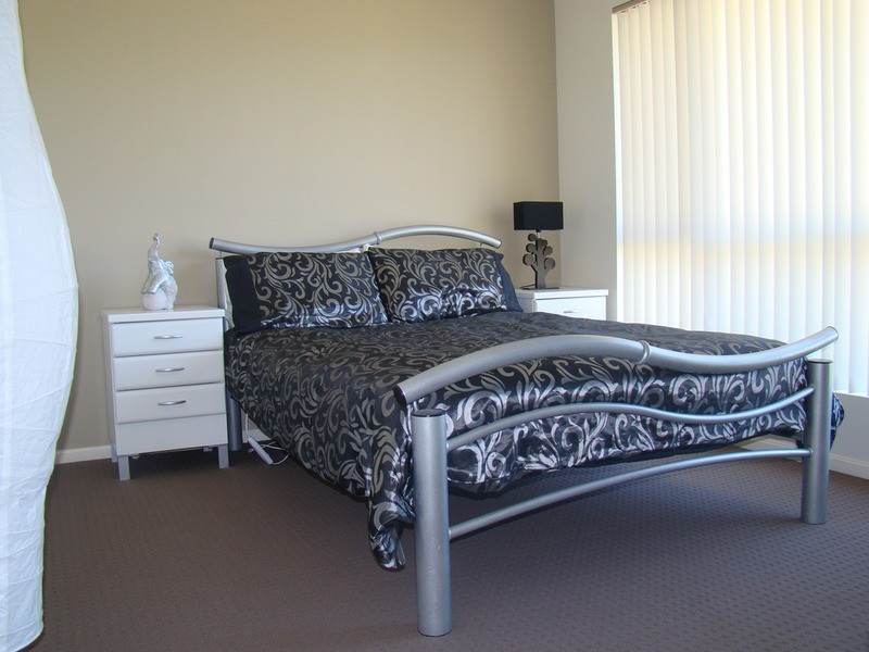 4 Keldie  Close, St Georges Basin NSW 2540