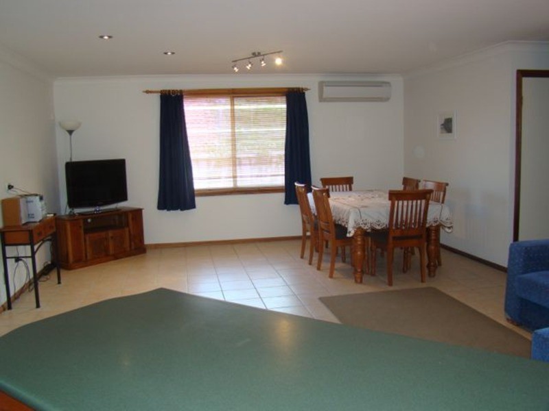 8 Wahroonga Place, St Georges Basin NSW 2540