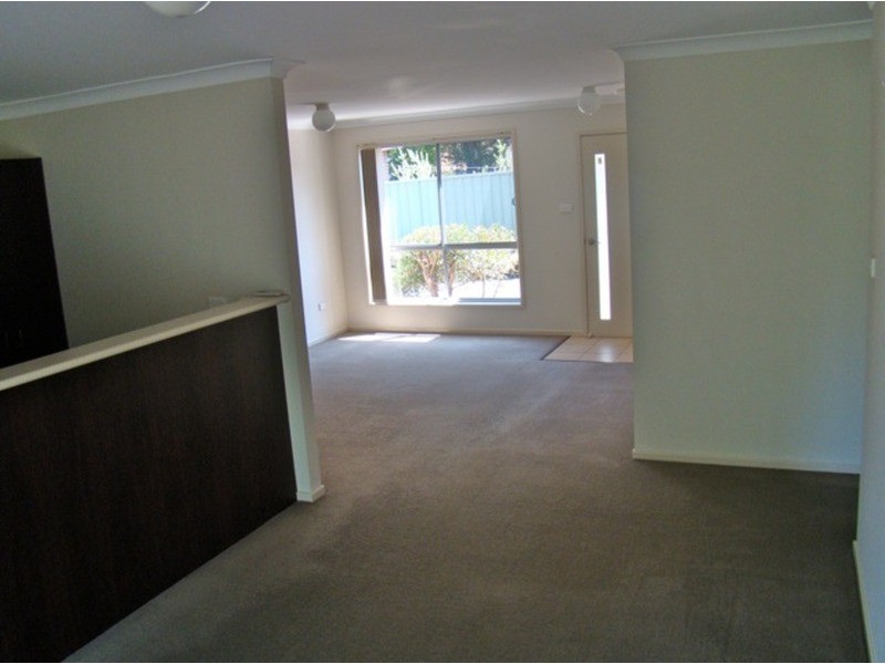 2/47 Hawke  Street, Huskisson NSW 2540