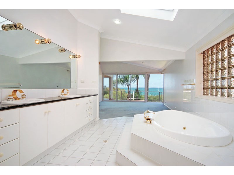 212 Elizabeth Drive, Vincentia NSW 2540