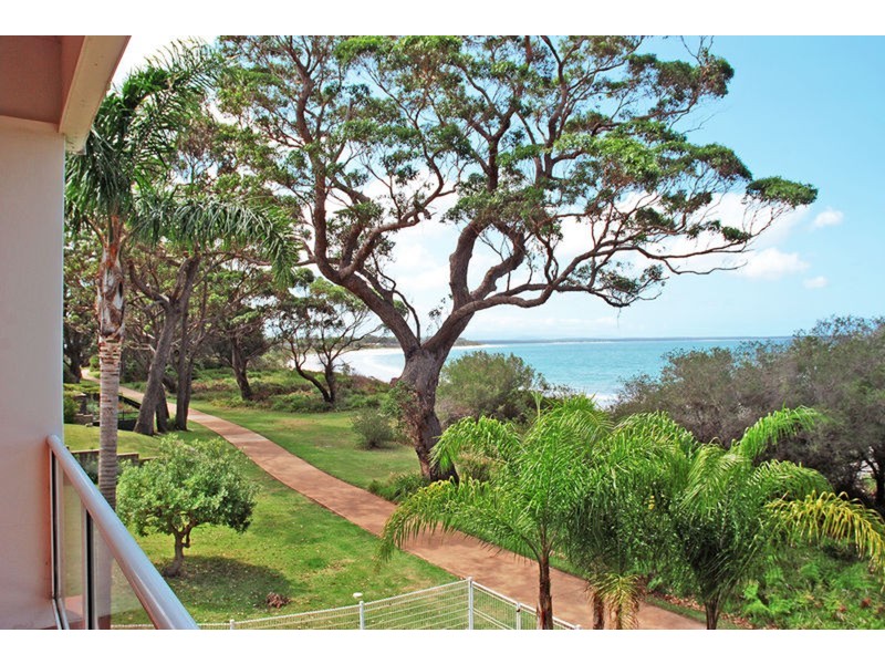 212 Elizabeth Drive, Vincentia NSW 2540