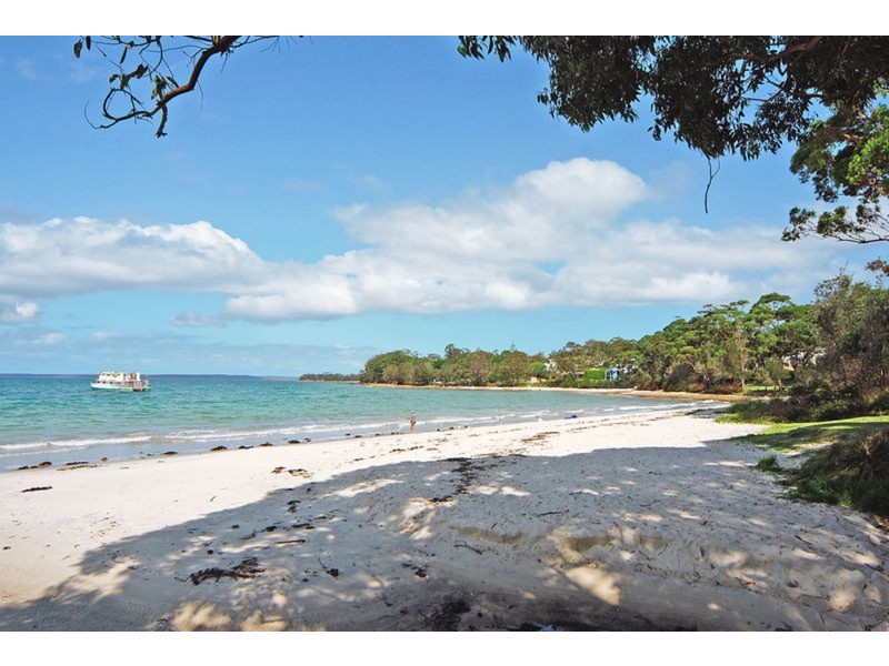 212 Elizabeth Drive, Vincentia NSW 2540