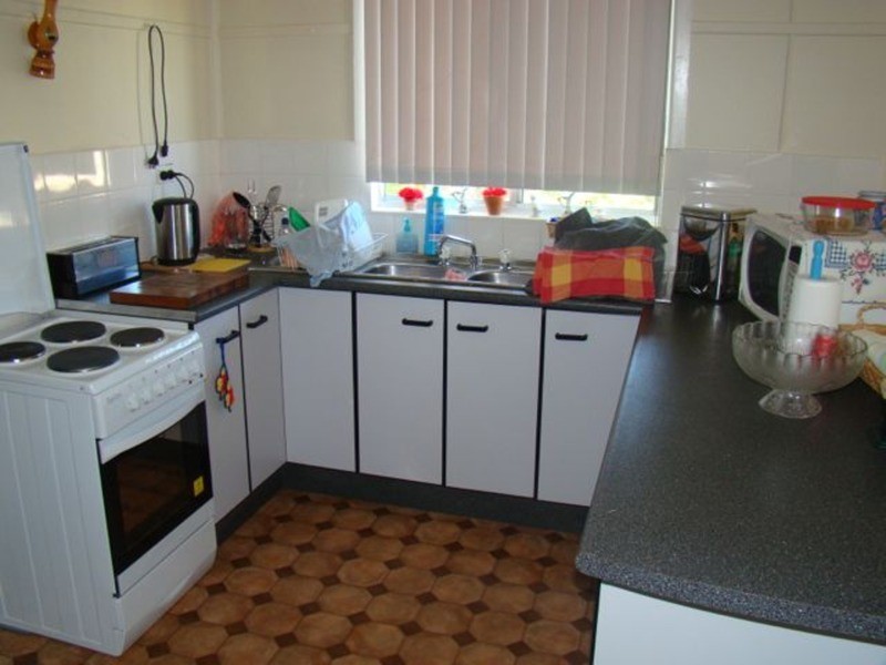 16 High  Street, Erowal Bay NSW 2540