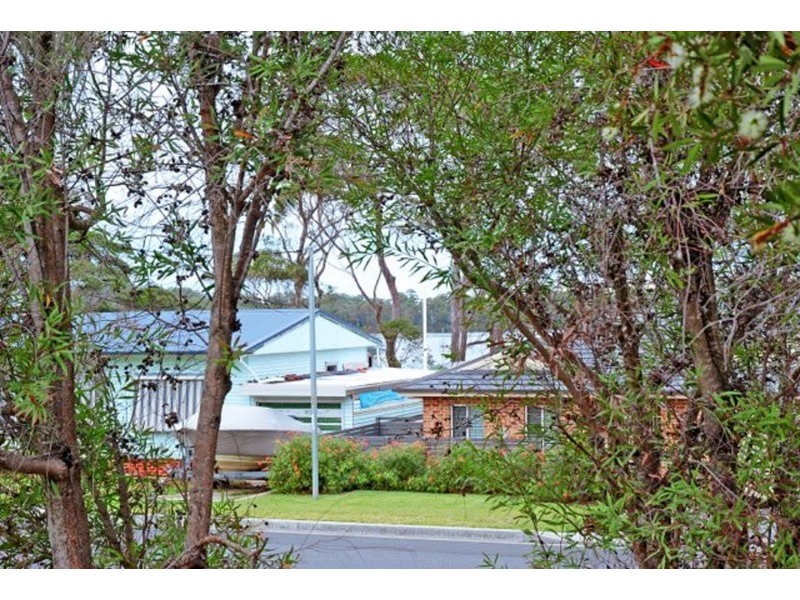 26 Walmer Avenue, Sanctuary Point NSW 2540