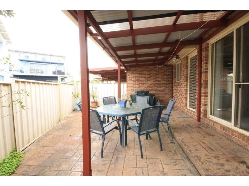 2/7 Duncan  Street, Huskisson NSW 2540