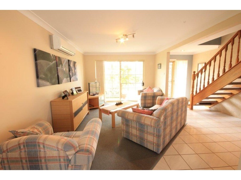 2/7 Duncan  Street, Huskisson NSW 2540