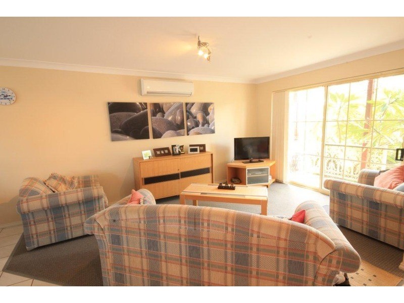 2/7 Duncan  Street, Huskisson NSW 2540
