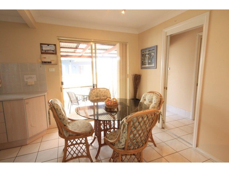 2/7 Duncan  Street, Huskisson NSW 2540