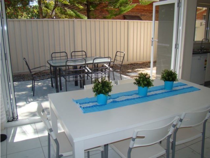 1/5 Keppel  Street, Huskisson NSW 2540