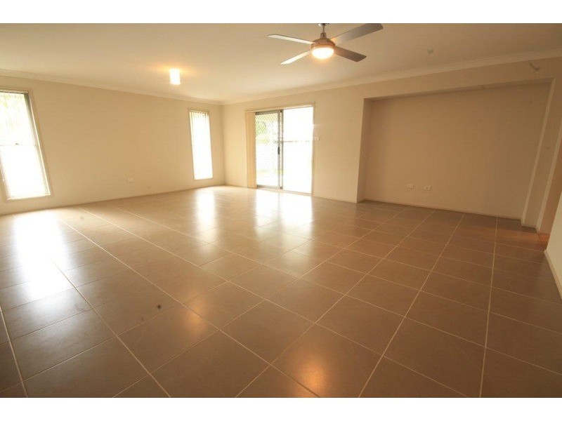 17 Avro  Avenue, Sanctuary Point NSW 2540