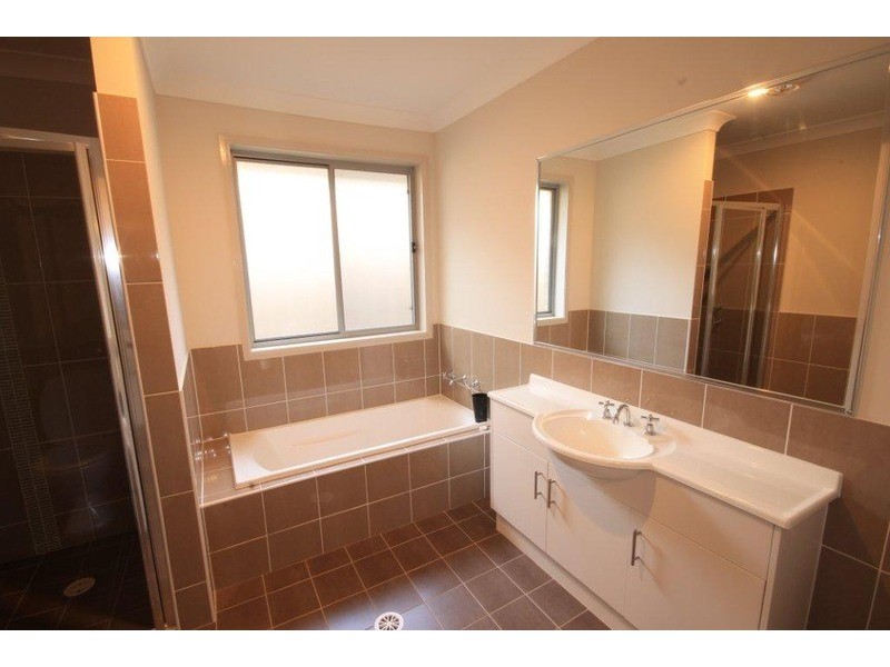 17 Avro  Avenue, Sanctuary Point NSW 2540