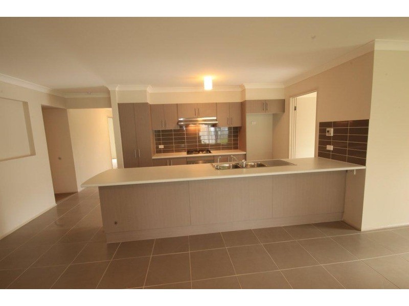 17 Avro  Avenue, Sanctuary Point NSW 2540