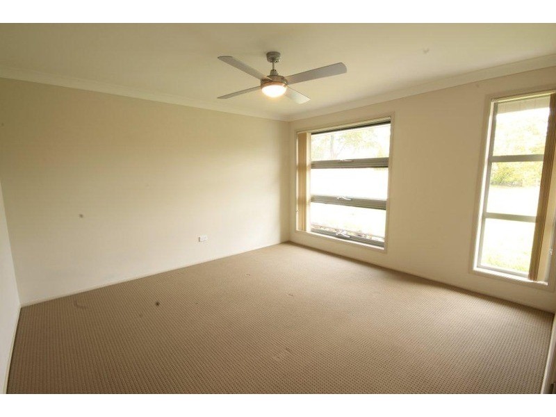 17 Avro  Avenue, Sanctuary Point NSW 2540