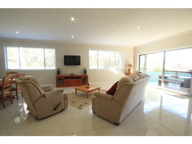 47 St George  Avenue, Vincentia NSW 2540