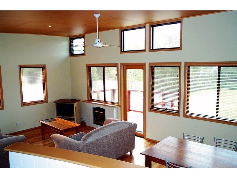 6 Caulfiled Parade, Old Erowal Bay NSW 2540
