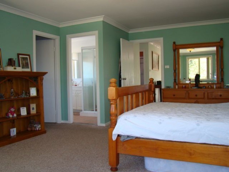 6 Nulla  Place, St Georges Basin NSW 2540