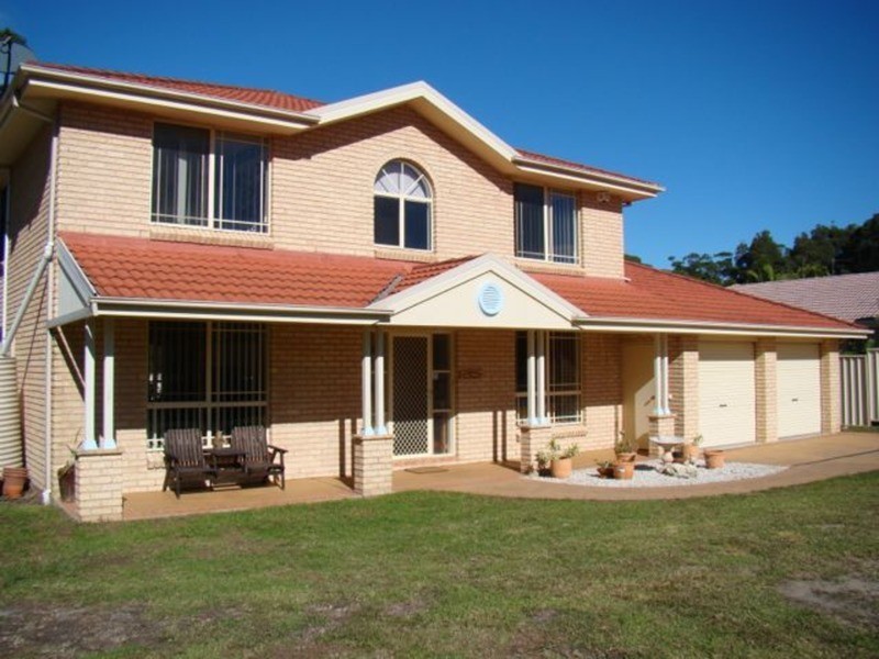 6 Nulla  Place, St Georges Basin NSW 2540
