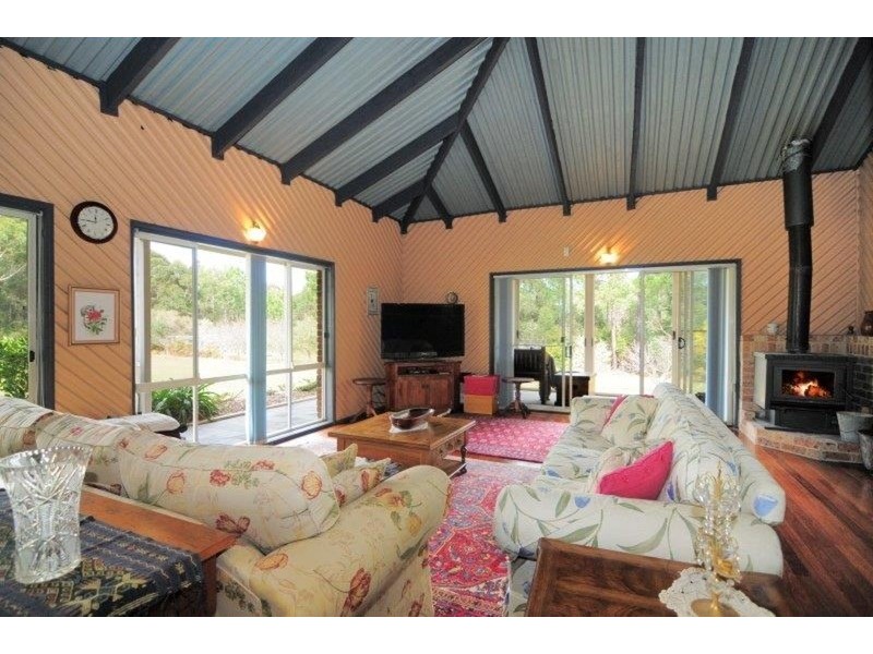 432 Pine Forest  Road, Tomerong NSW 2540