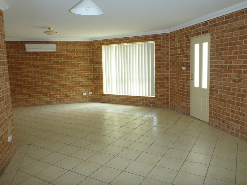 2/11 Leumeah Street, Sanctuary Point NSW 2540