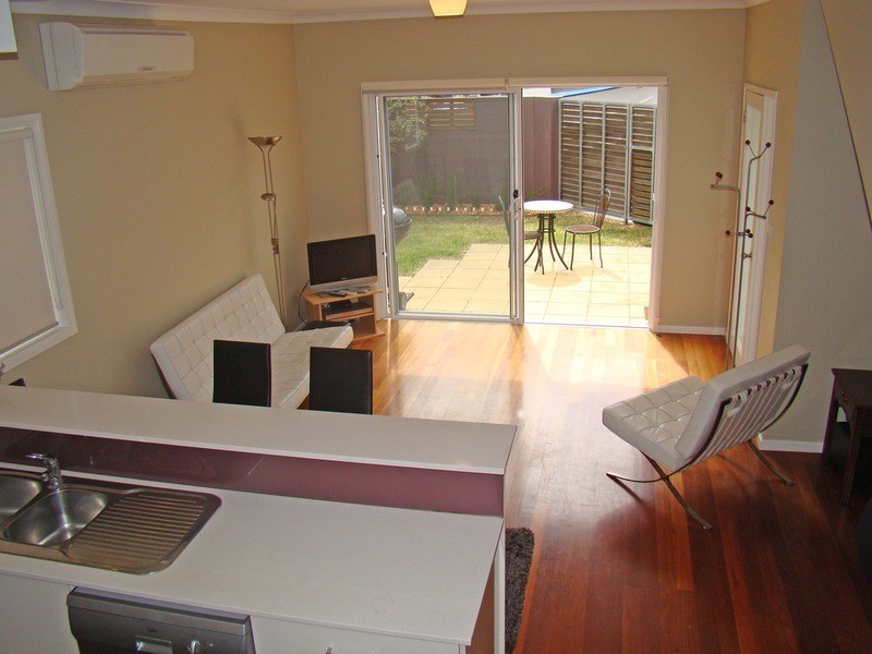 3/6 Morton Street, Huskisson NSW 2540