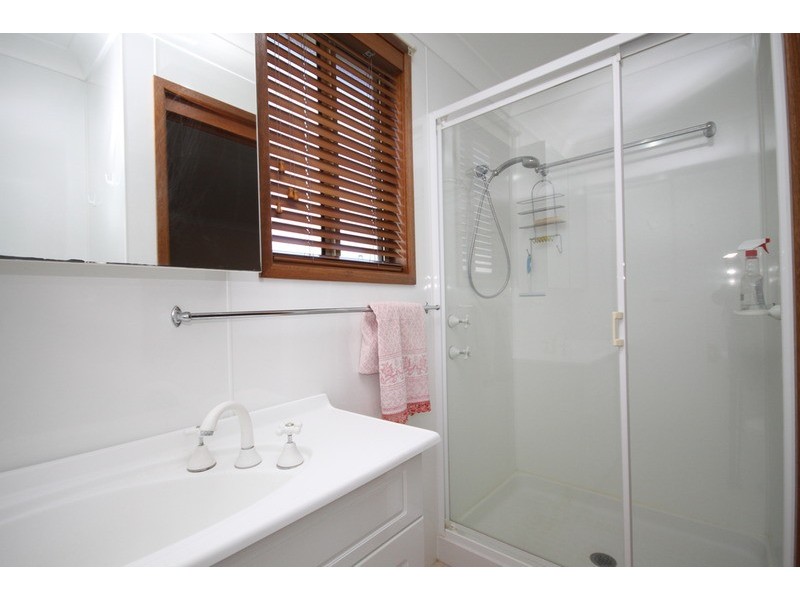 32  First  Avenue, Erowal Bay NSW 2540