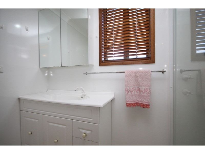 32  First  Avenue, Erowal Bay NSW 2540