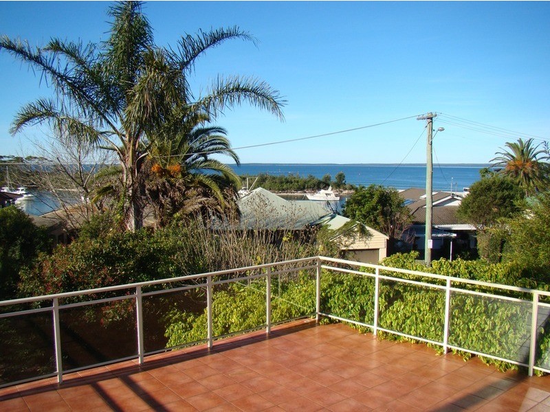 17 Tomerong Street, Huskisson NSW 2540