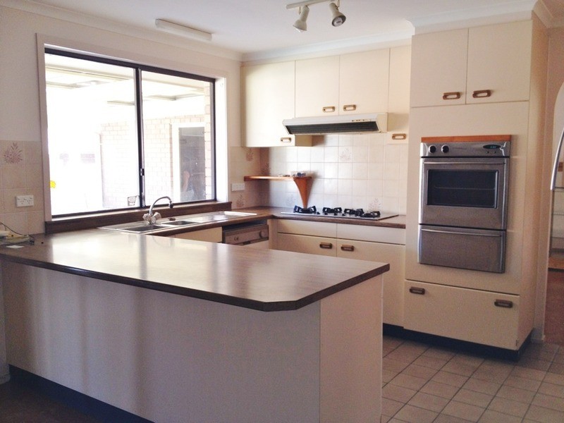 14 Waratah Crescent, Sanctuary Point NSW 2540