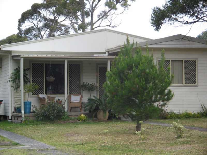 8 Kepple Street, Huskisson NSW 2540