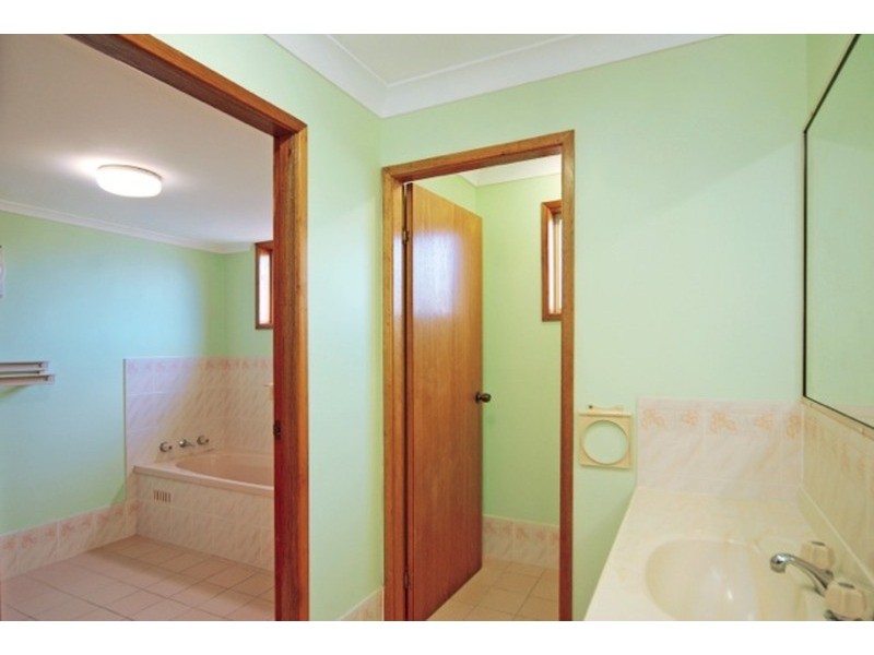 95 Walmer  Avenue, Sanctuary Point NSW 2540