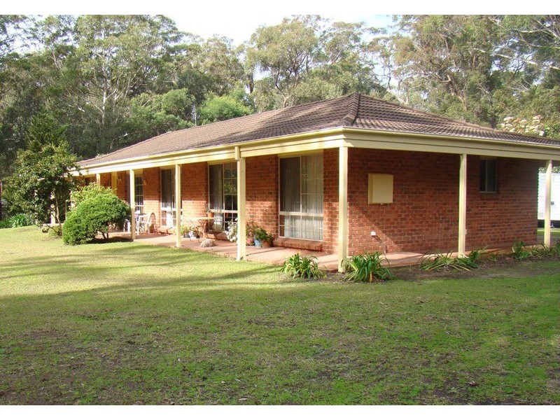 15 Fairfax  Road, Woollamia NSW 2540