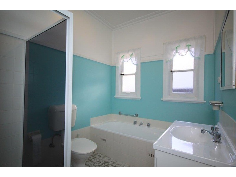 62 Basin View  Parade, Basin View NSW 2540