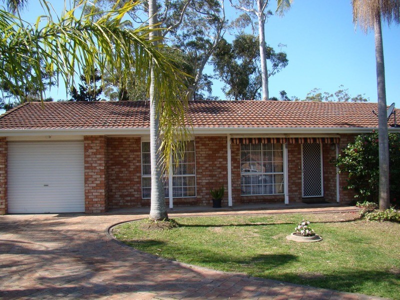 1 Emu  Avenue, Sanctuary Point NSW 2540