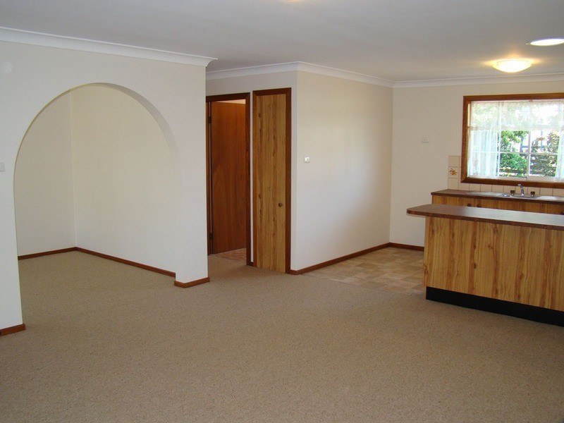 1 Emu  Avenue, Sanctuary Point NSW 2540