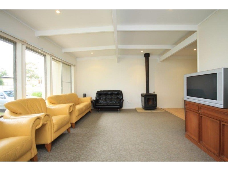 63 Walmer  Avenue, Sanctuary Point NSW 2540