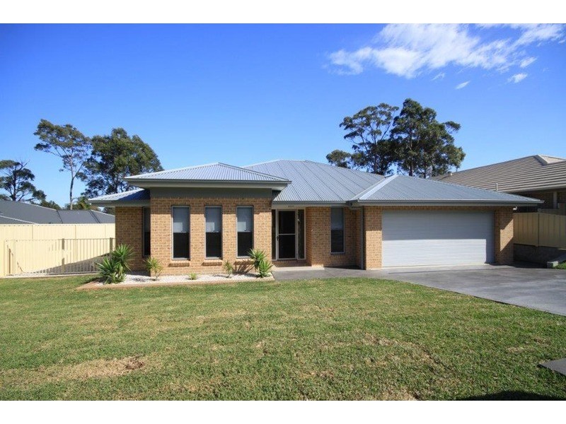28 Nadine  Street, Sanctuary Point NSW 2540