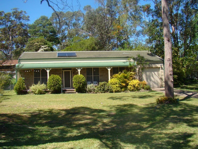 220  Macleans Point  Road, Sanctuary Point NSW 2540